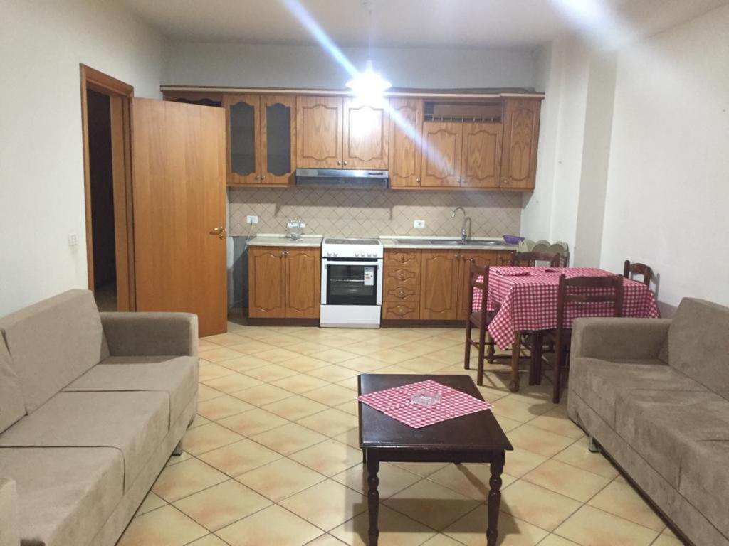 Seaside Apartment Vlorë Exteriör bild